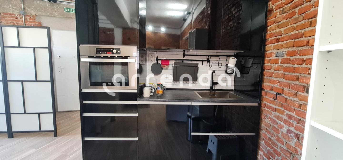 locales-comerciales en madrid · calle-del-alferez-juan-usera-28019 950€