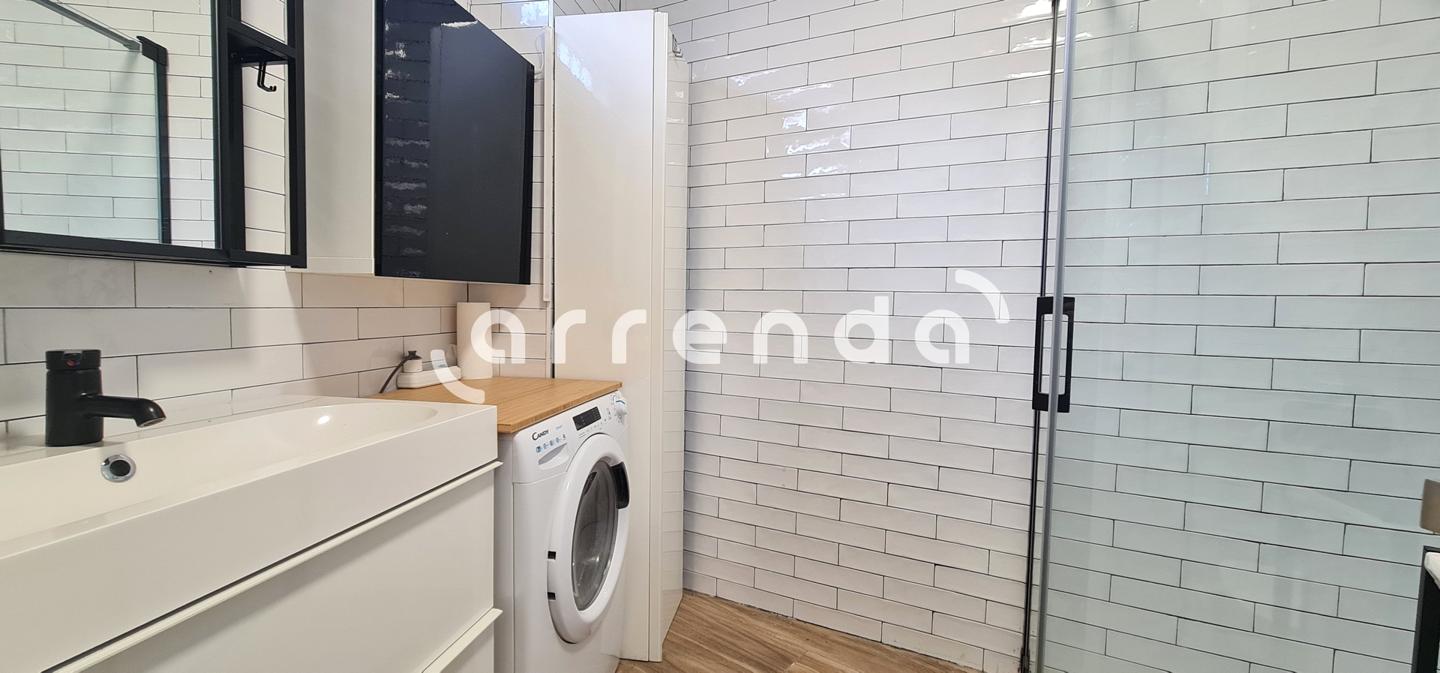 locales-comerciales en madrid · calle-del-alferez-juan-usera-28019 950€
