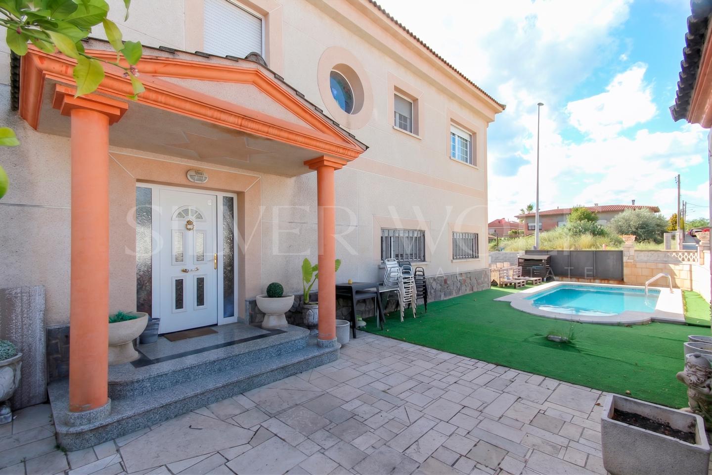 Casa / chalet en Carrer Palau de Plegamans, Polinyà, Barcelona de 235 m2