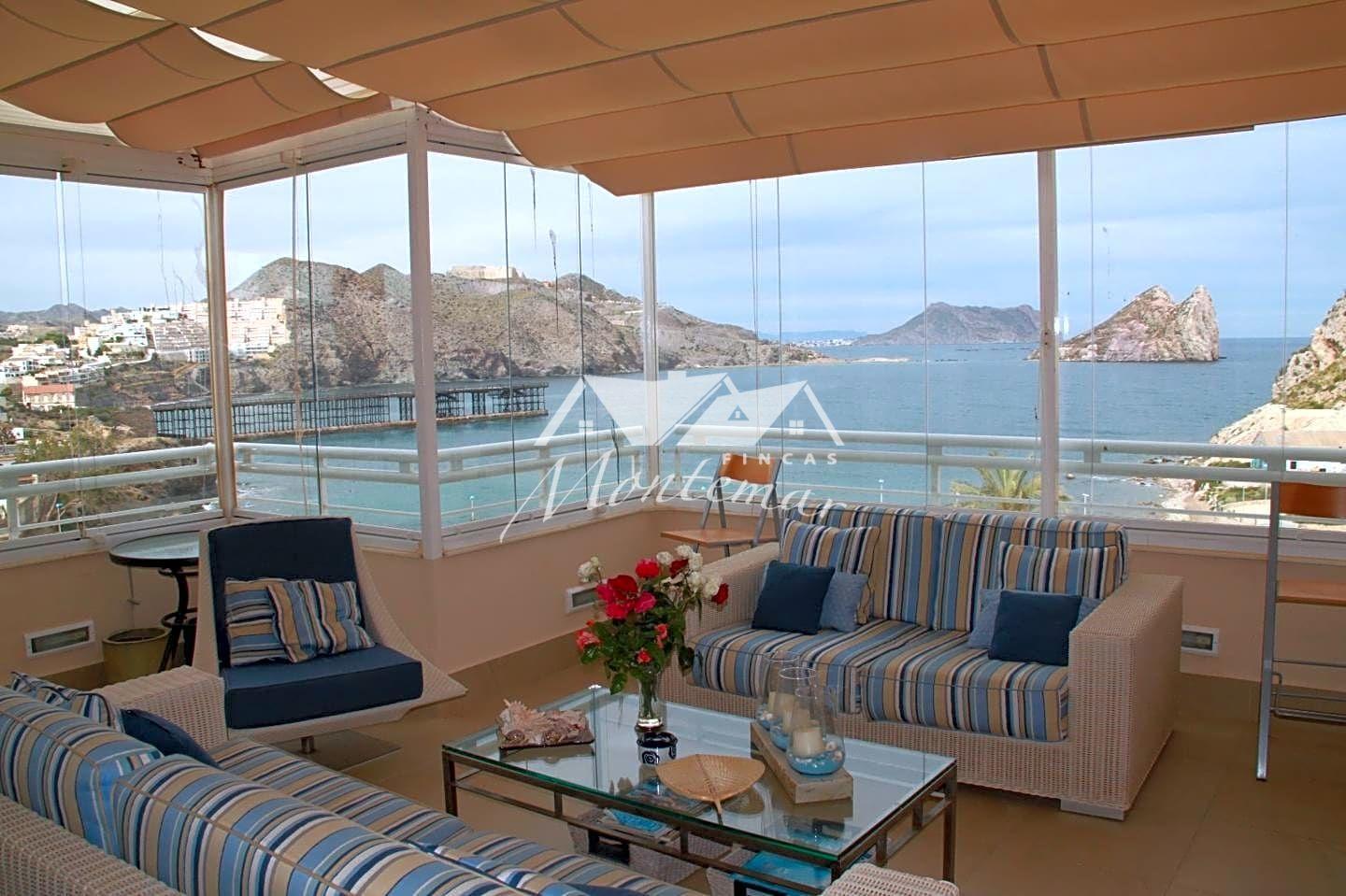 Flat in Avenida Doctor Barnard, Águilas, Murcia of 180 m2