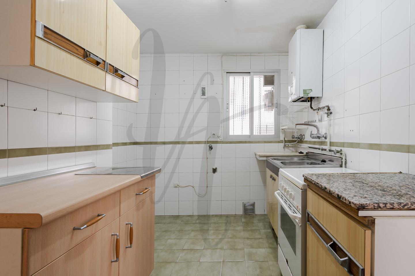 pisos en madrid · calle-de-jose-anduiza-28034 270000€