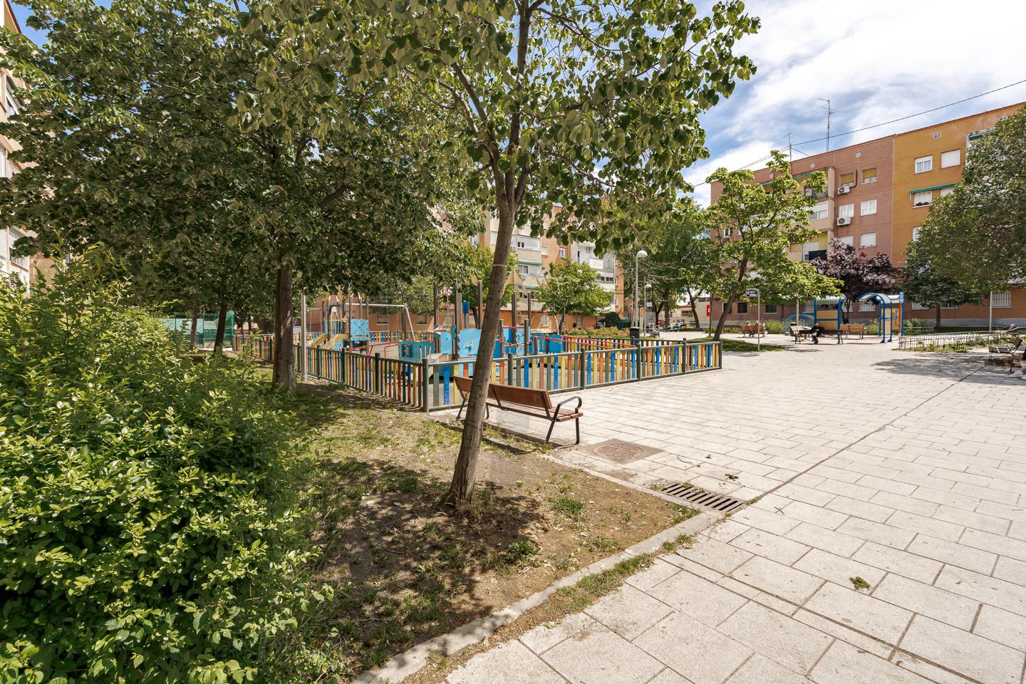 pisos en madrid · calle-de-jose-anduiza-28034 270000€