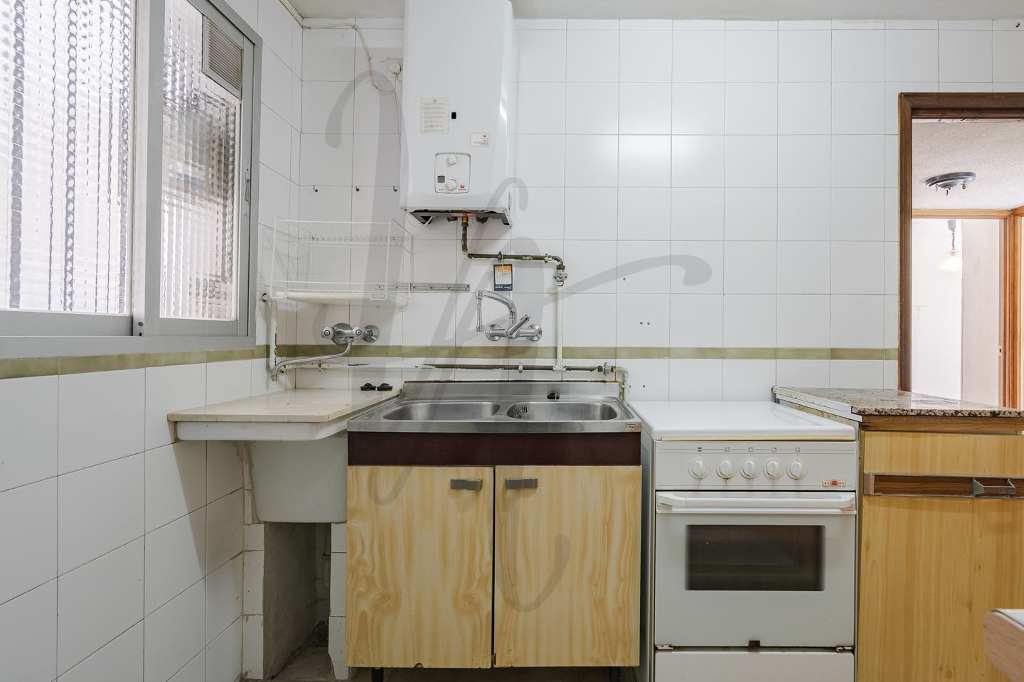 pisos en madrid · calle-de-jose-anduiza-28034 270000€