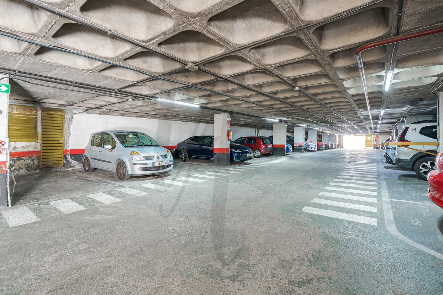 pisos en madrid · calle-de-jose-anduiza-28034 270000€