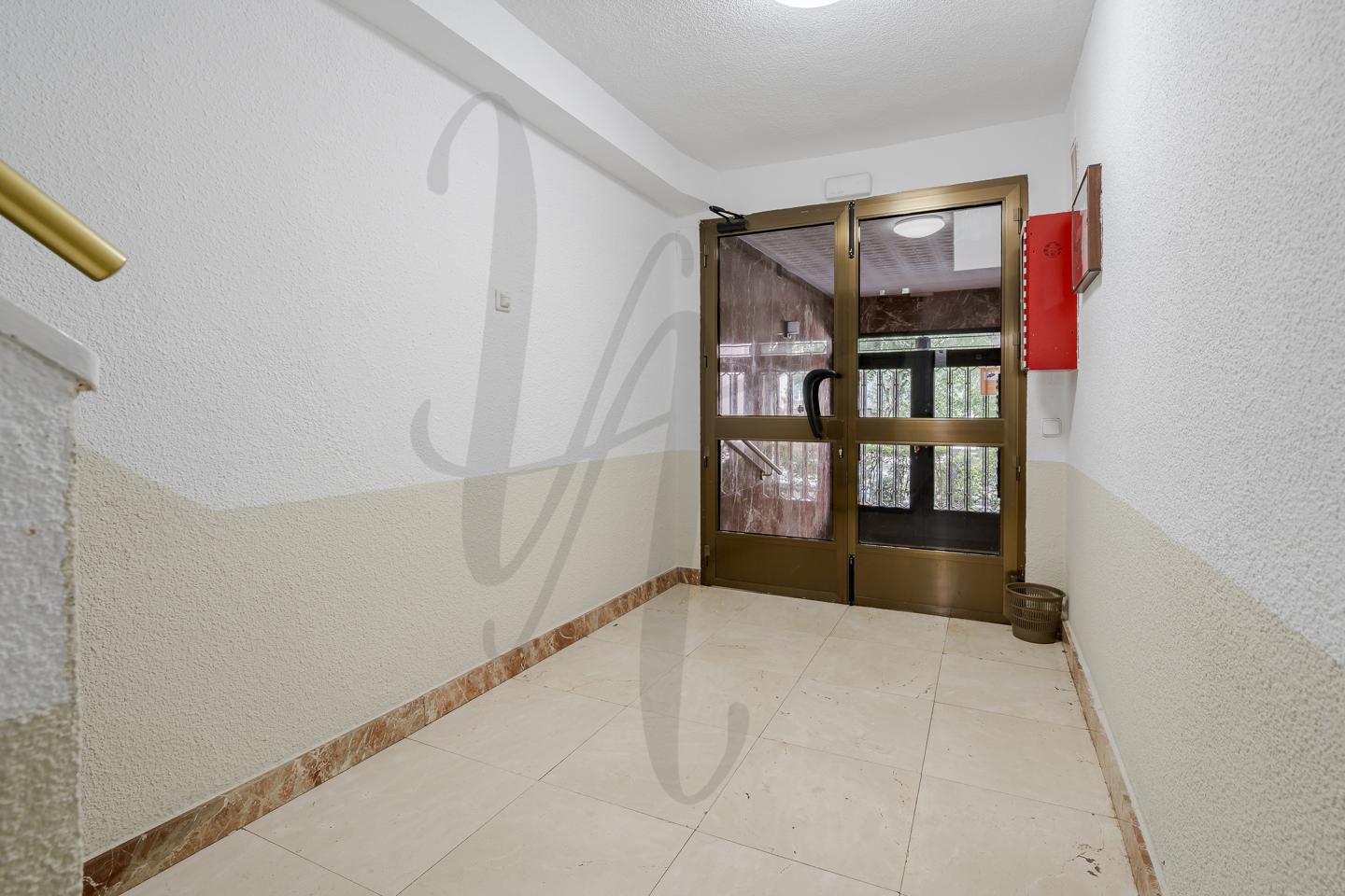 pisos en madrid · calle-de-jose-anduiza-28034 270000€