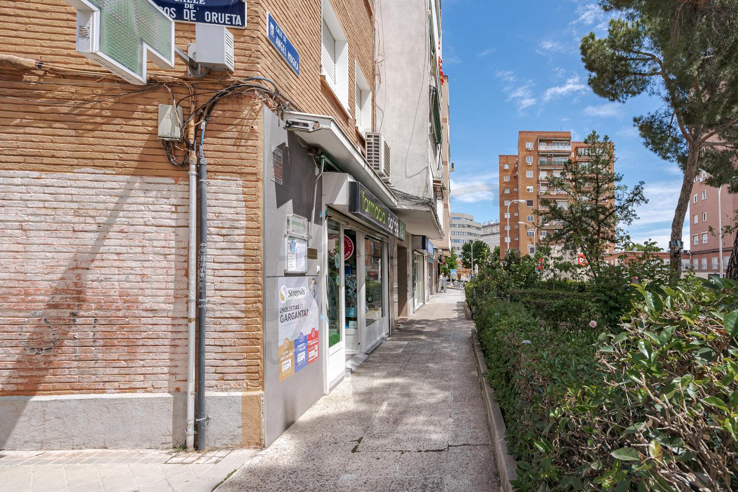 pisos en madrid · calle-de-jose-anduiza-28034 270000€