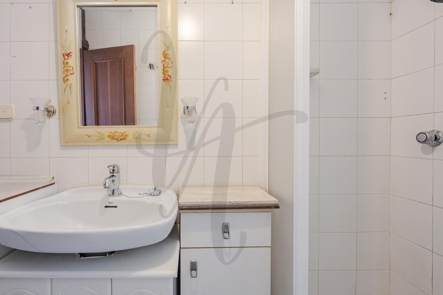 pisos en madrid · calle-de-jose-anduiza-28034 270000€