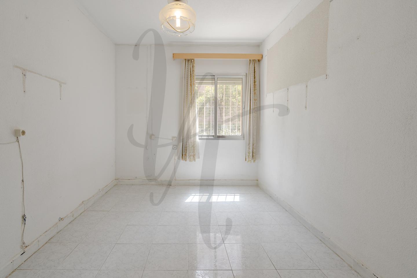 pisos en madrid · calle-de-jose-anduiza-28034 270000€
