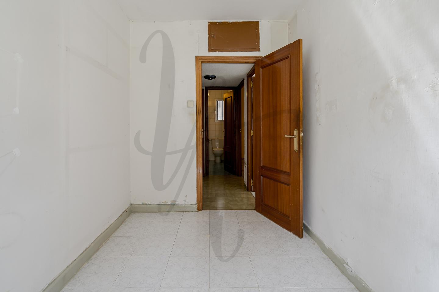 pisos en madrid · calle-de-jose-anduiza-28034 270000€