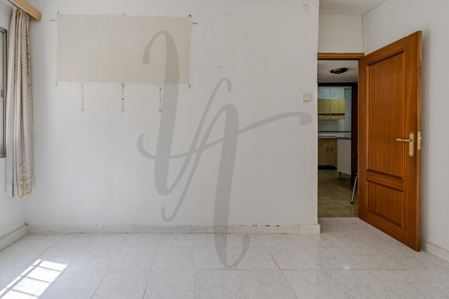 pisos en madrid · calle-de-jose-anduiza-28034 270000€