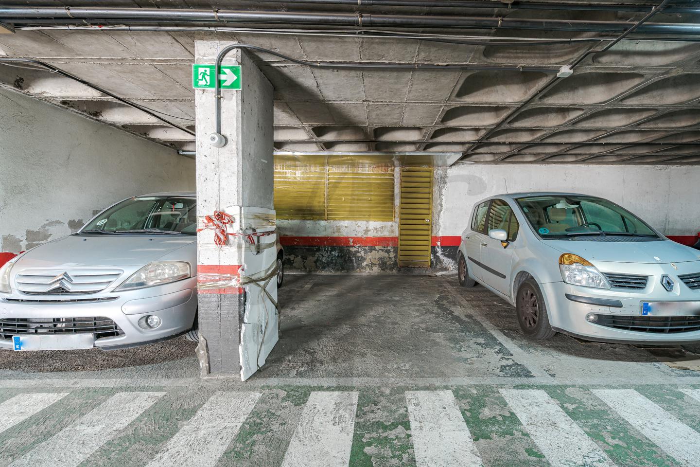 pisos en madrid · calle-de-jose-anduiza-28034 270000€