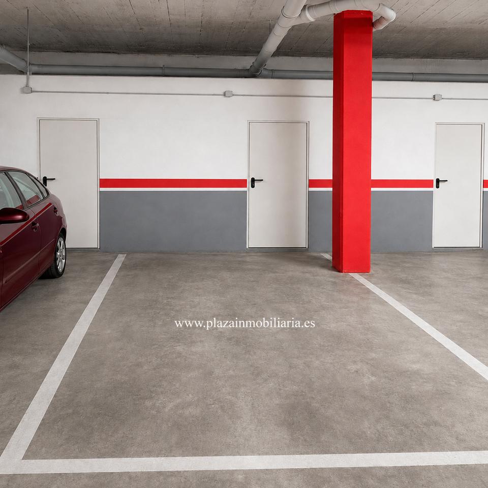 Plaza de parking en Lucena, Córdoba de 32 m2