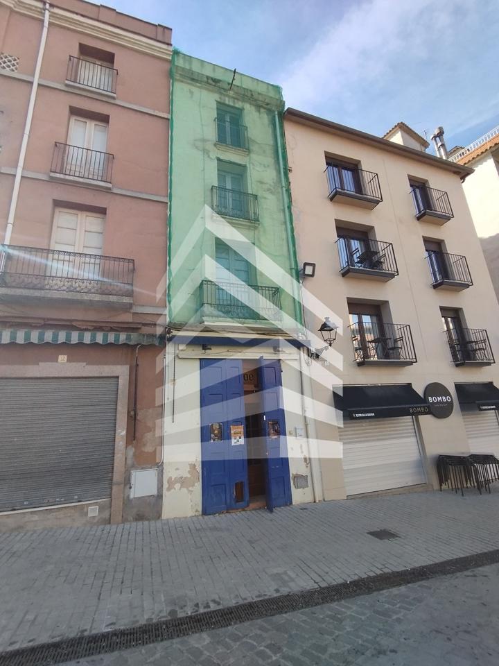 edificio en caldes-de-montbui · placa-font-del-lleo-08140 169000€