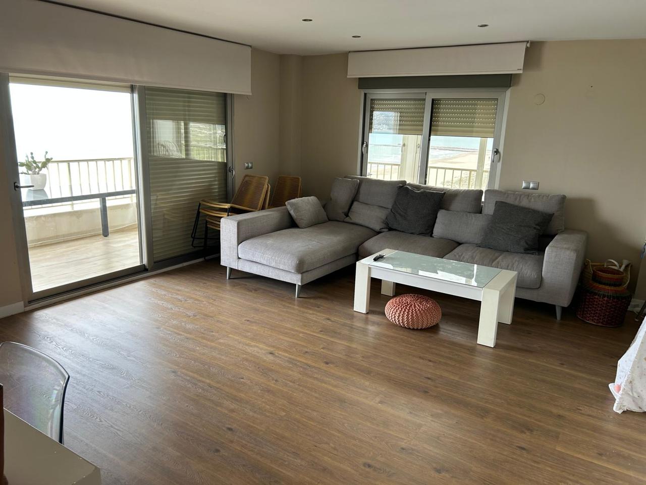 Piso en Av País Valencià, Cullera, Valencia de 110 m2
