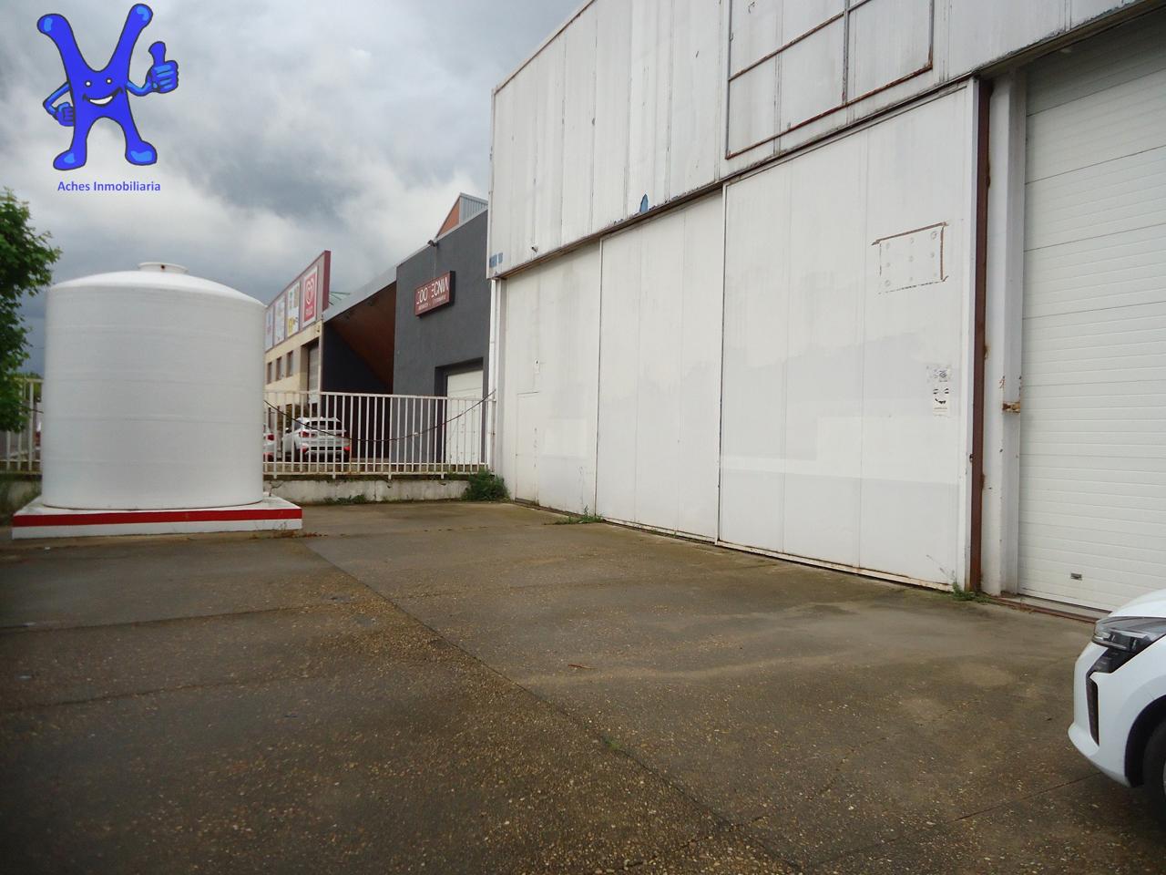 Nave industrial en Calle Tierra de Campos, Salamanca, Salamanca de 1200 m2