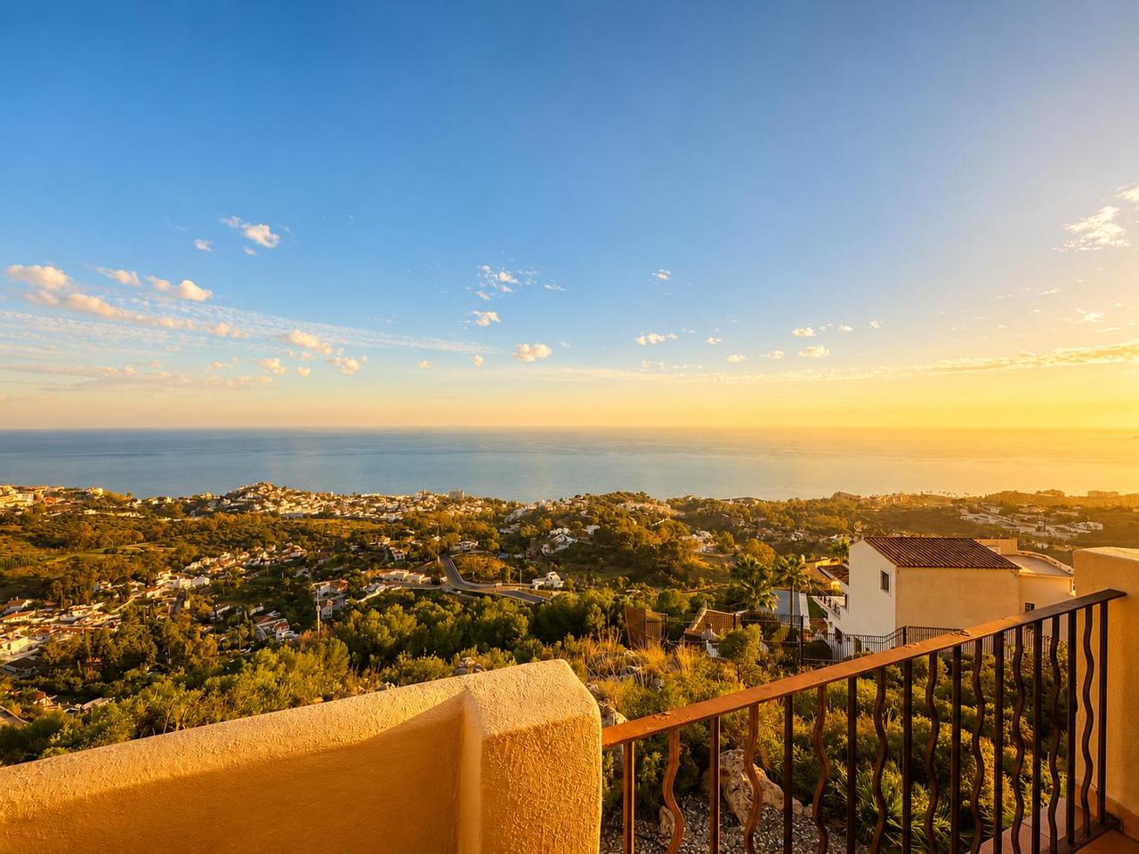 Flat in Avenida de los Botijos, Benalmádena, Málaga of 85 m2