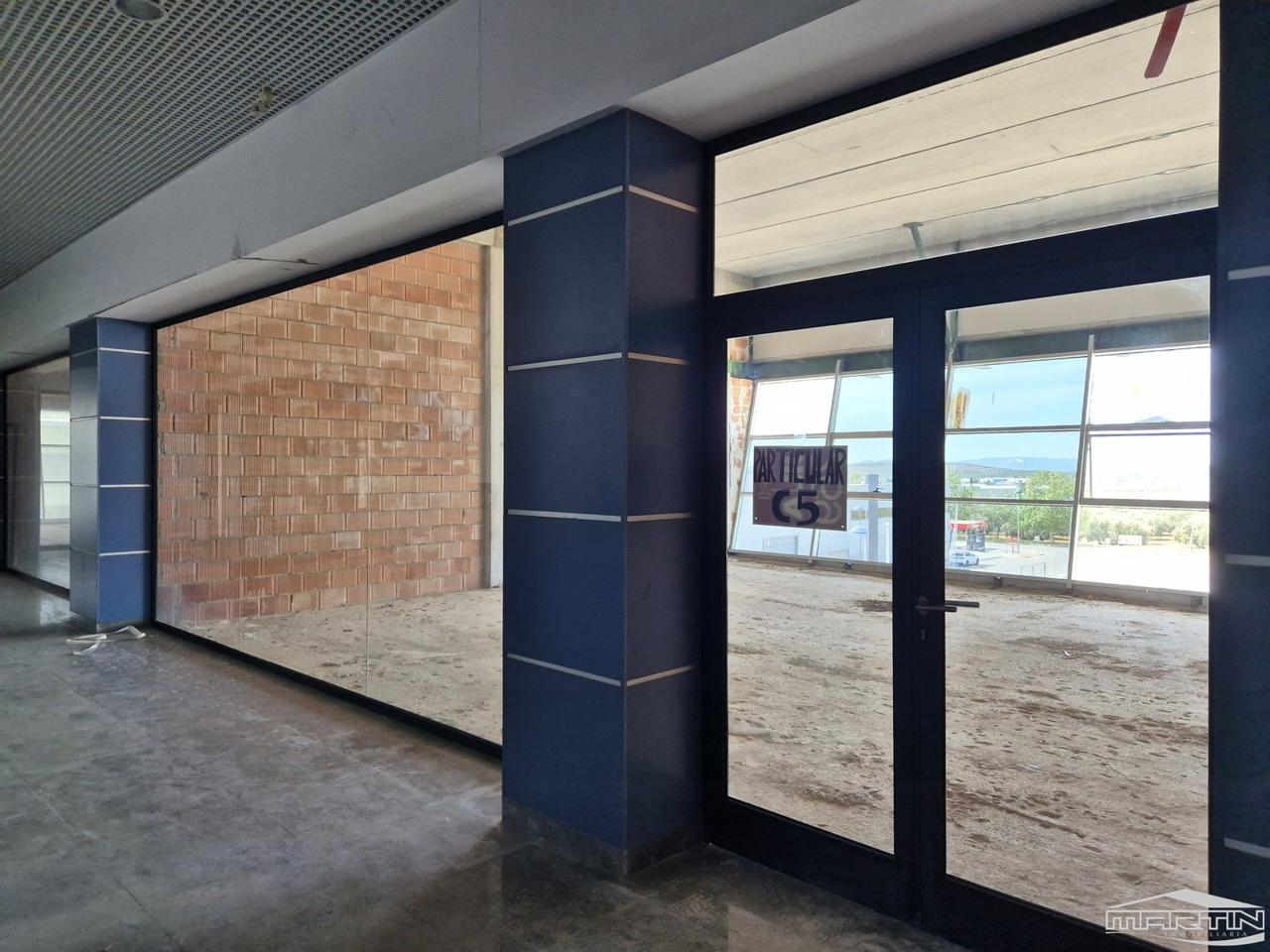 Local en Calle Luisa Lopez Fijo, Lucena, Córdoba de 81 m2