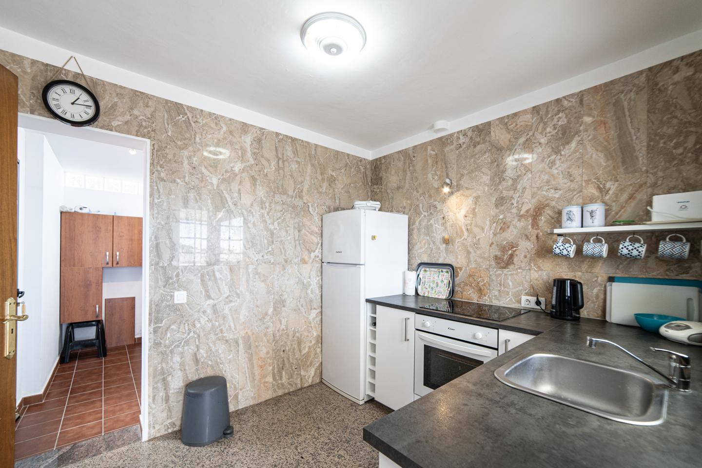 Impressive 4 Bed Villa with Pool & Fantastic Potential