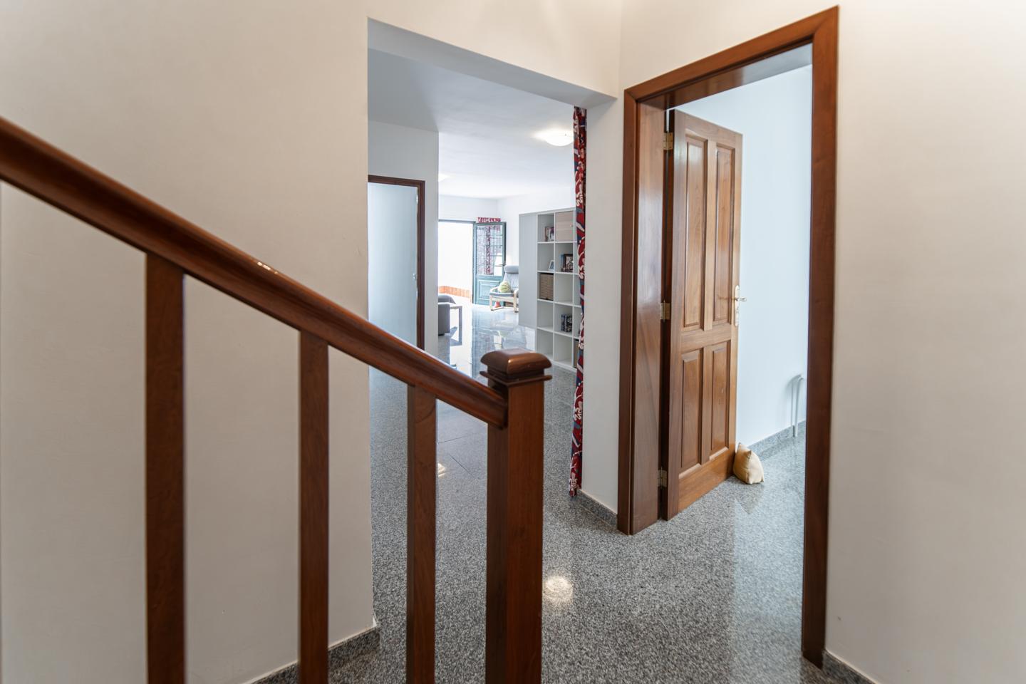 Impressive 4 Bed Villa with Pool & Fantastic Potential