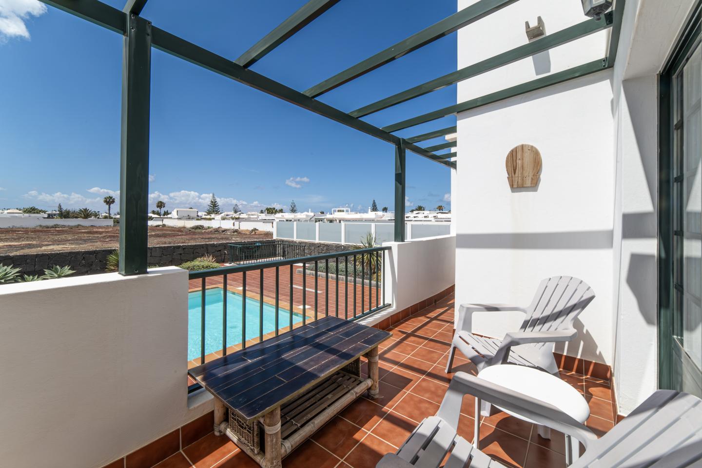 Impressive 4 Bed Villa with Pool & Fantastic Potential