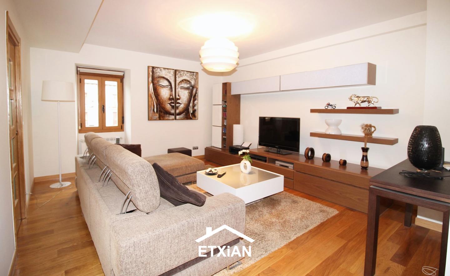 Piso en Kale Zaharra Kalea, Oñati, Gipuzkoa de 80 m2