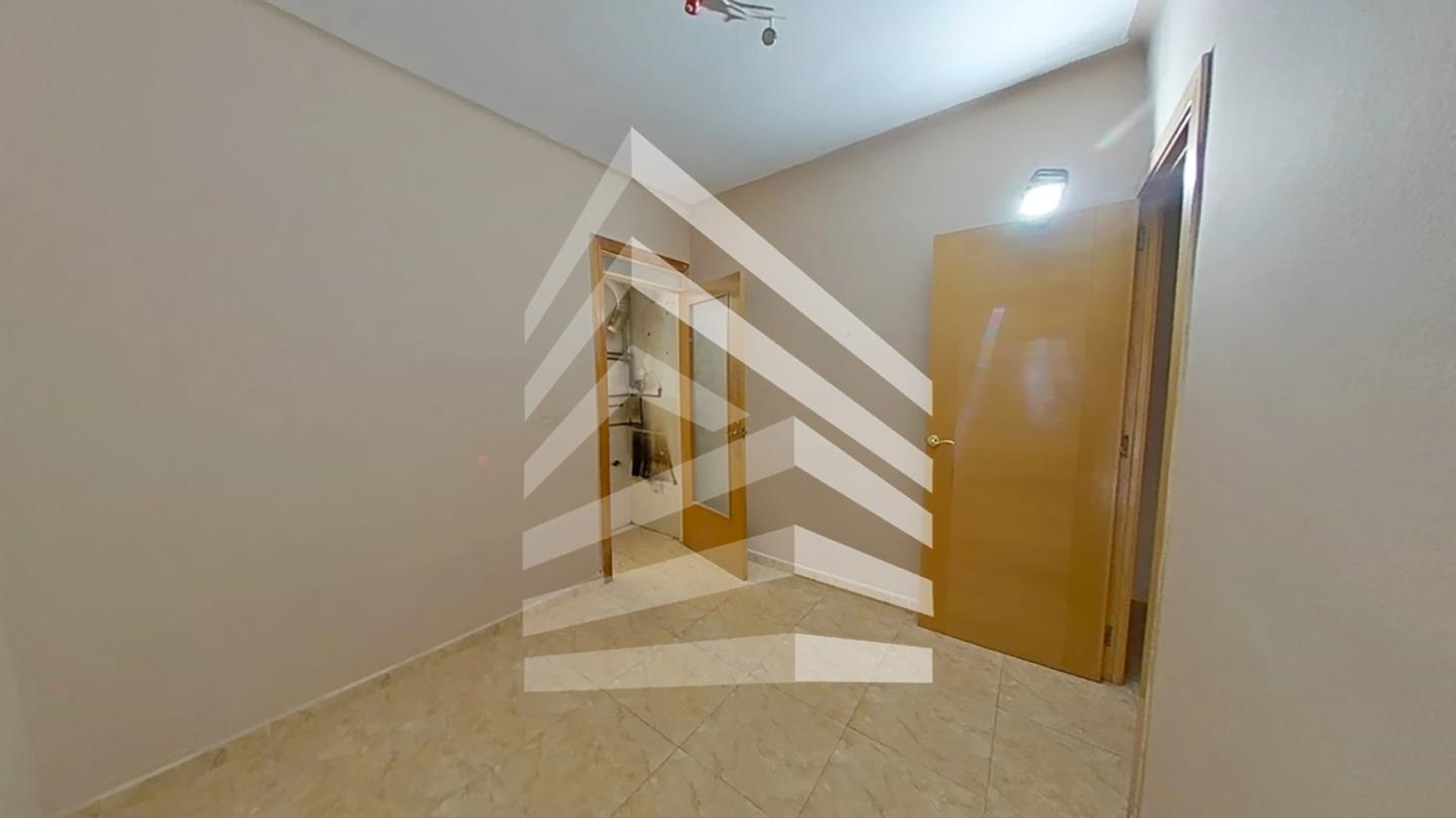 pisos en terrassa · carrer-del-sindicat-08223 144000€