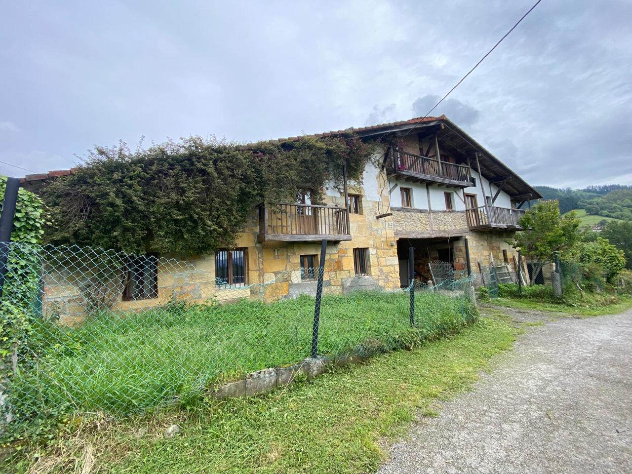 casa--chalet en sarria · barrio-sarria-48249 475000€