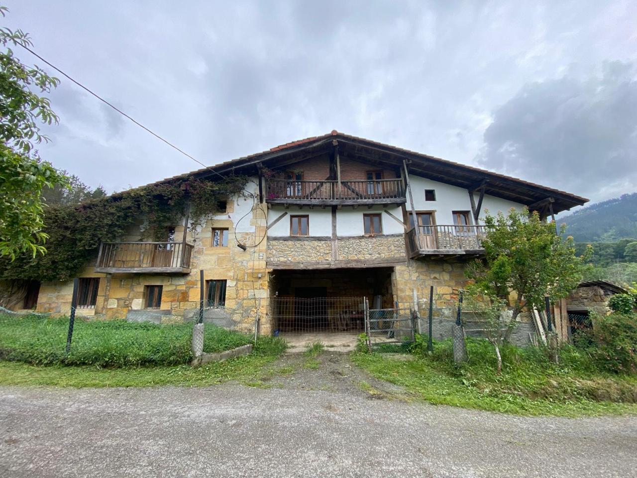 casa--chalet en sarria · barrio-sarria-48249 475000€