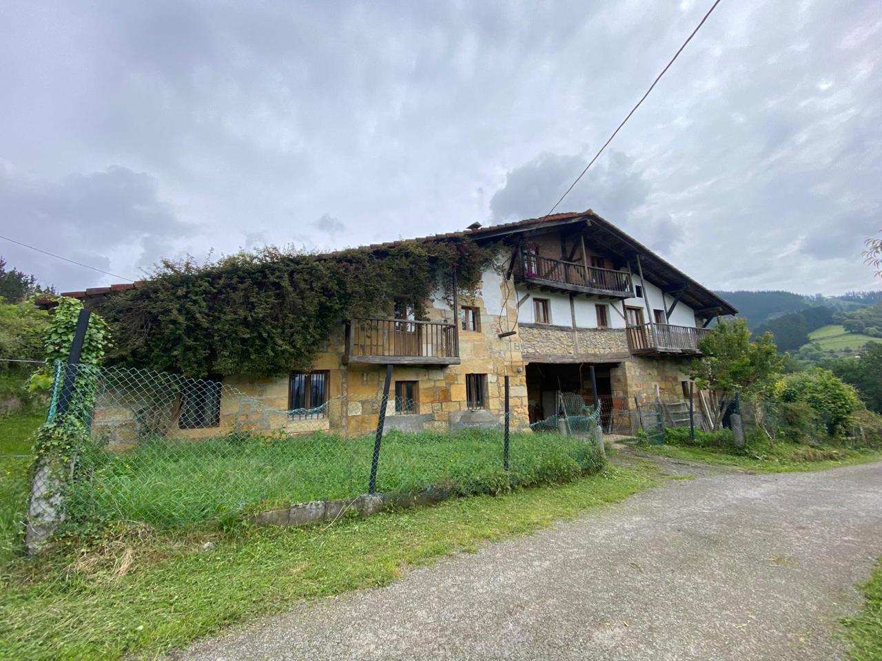 casa--chalet en sarria · barrio-sarria-48249 475000€