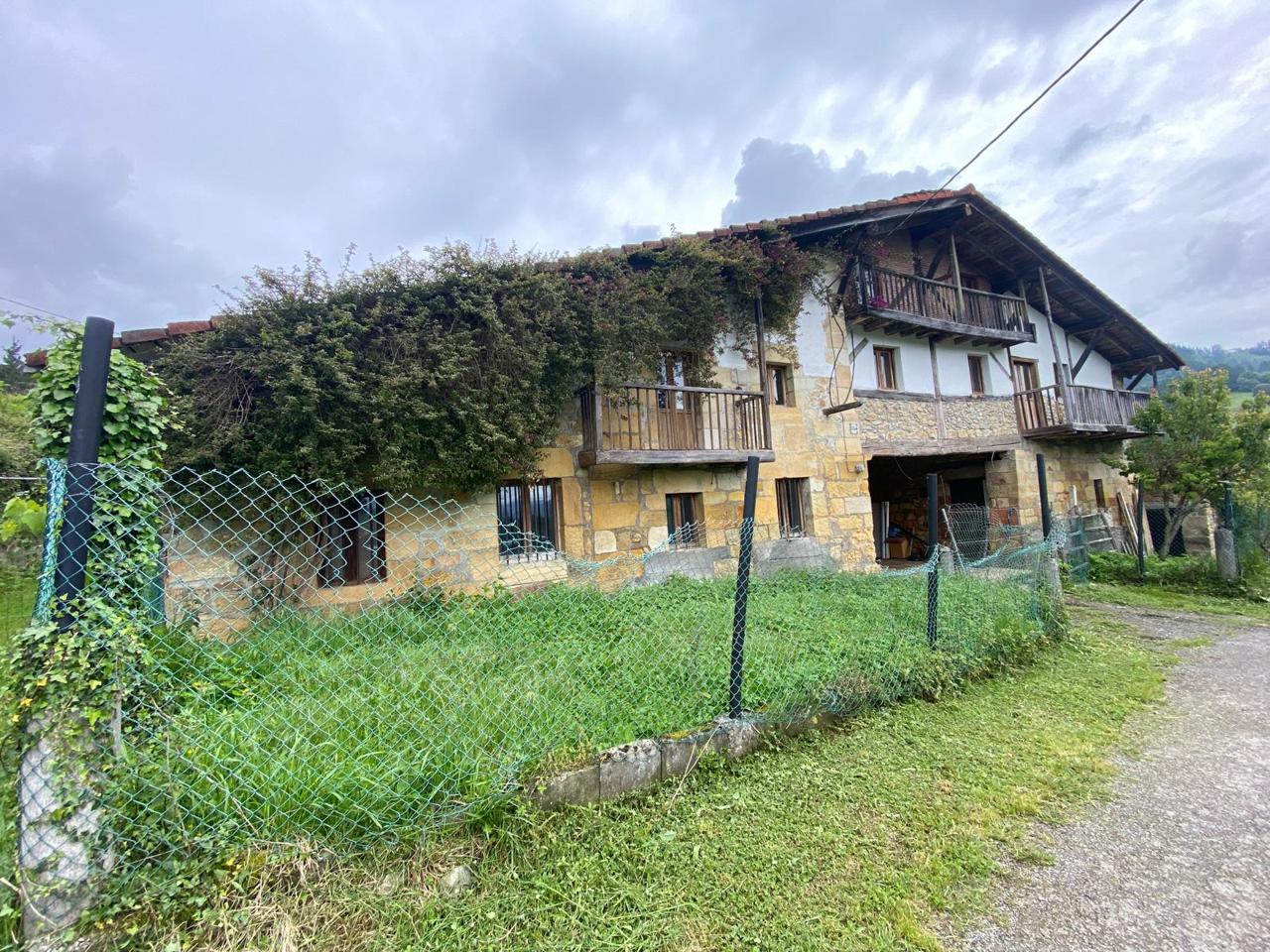casa--chalet en sarria · barrio-sarria-48249 475000€