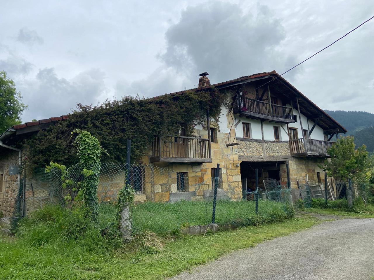 casa--chalet en sarria · barrio-sarria-48249 475000€
