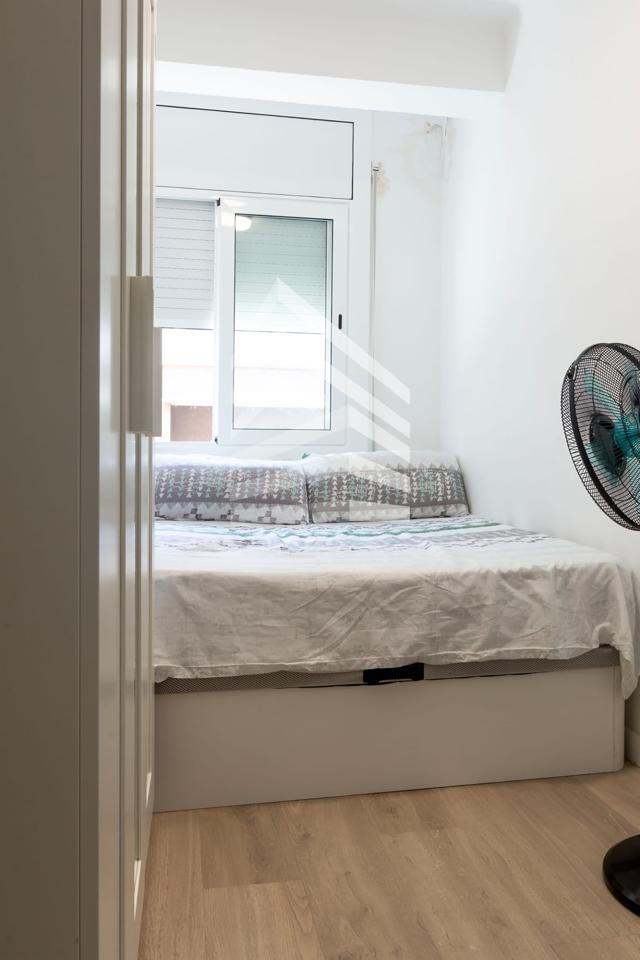 pisos en barcelona · carrer-del-conveni-08016 220000€