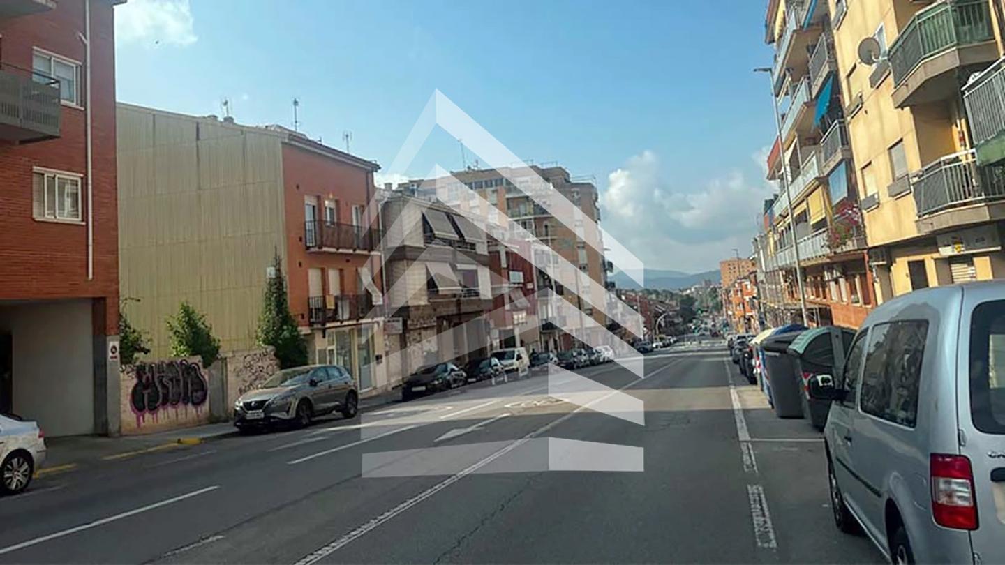 terrenos en rubi · avinguda-de-l'estatut-08191 250000€