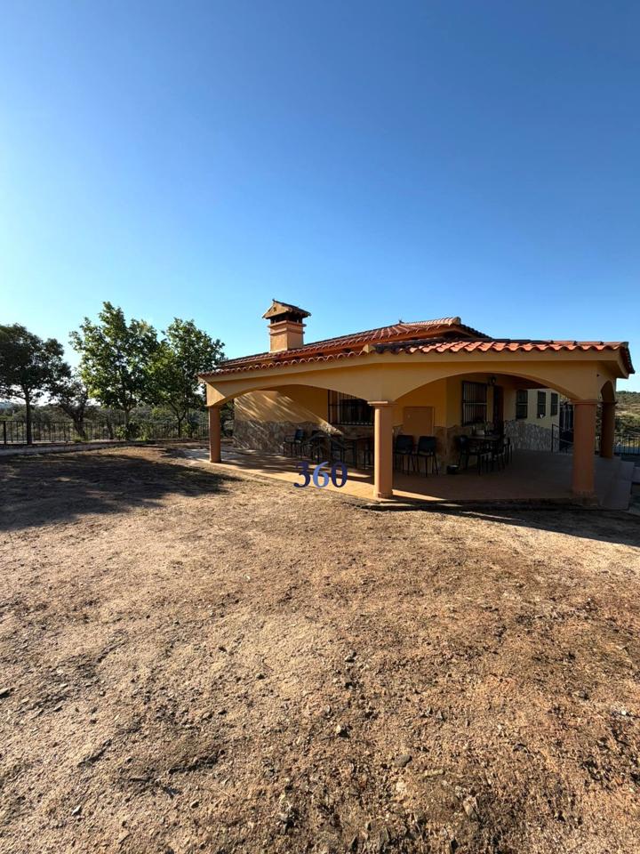 Casa rústica en Calle Sierra de San Pedro, Cáceres, Cáceres de 120 m2