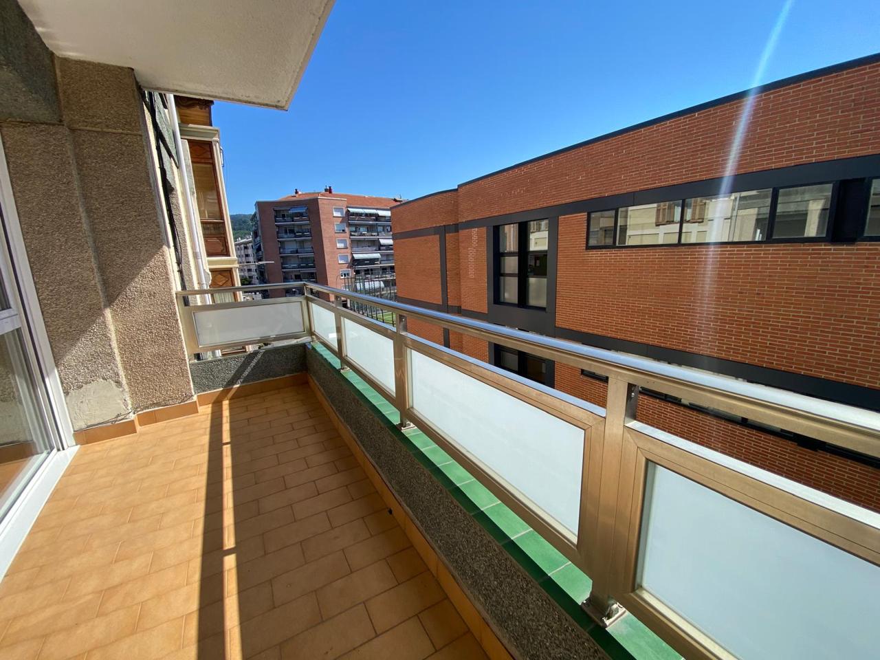 piso en durango · pablo-pedro-astarloa-kalea-48200 215000€