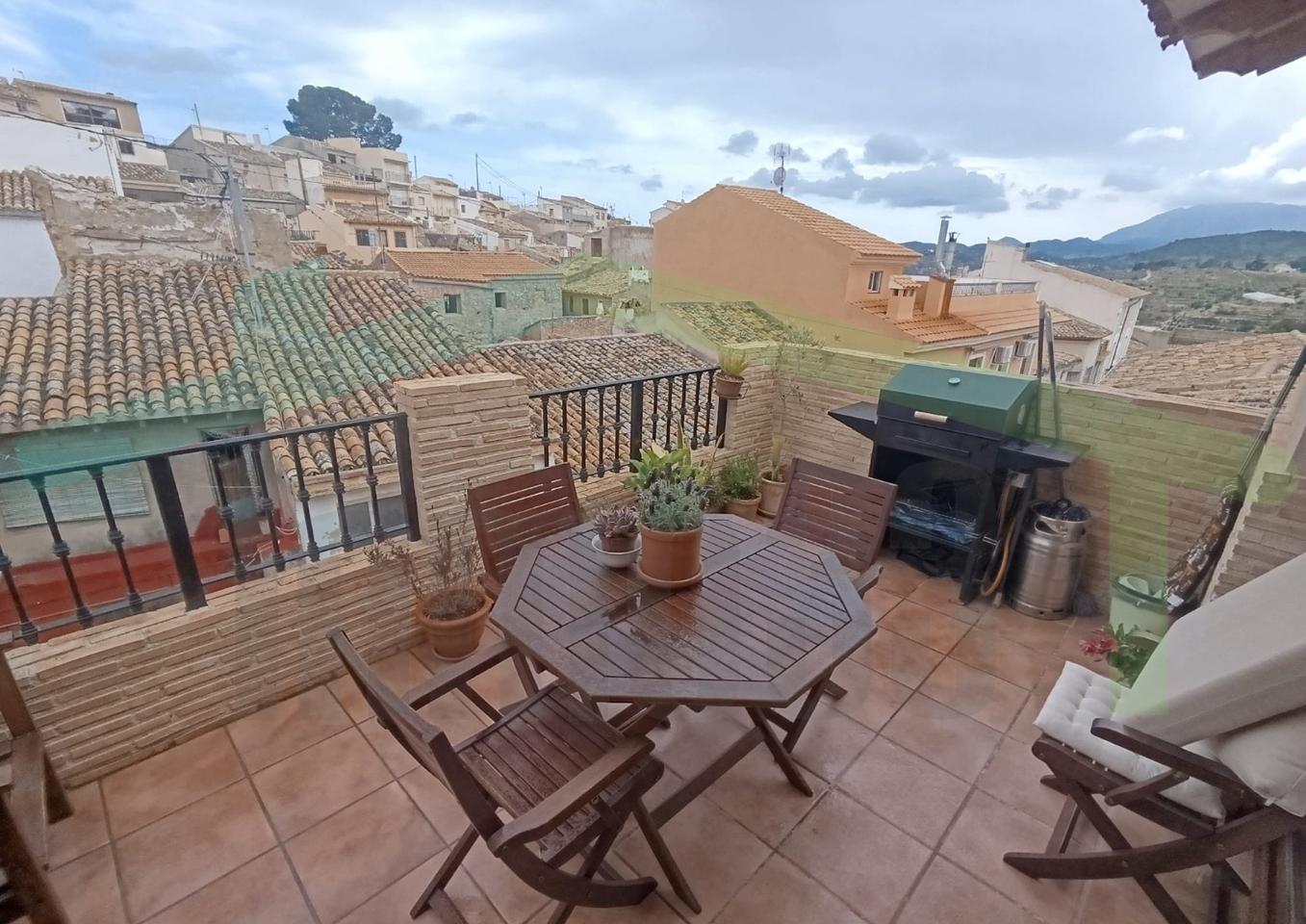 Casa / chalet en Carrer Major, Relleu, Alicante de 220 m2