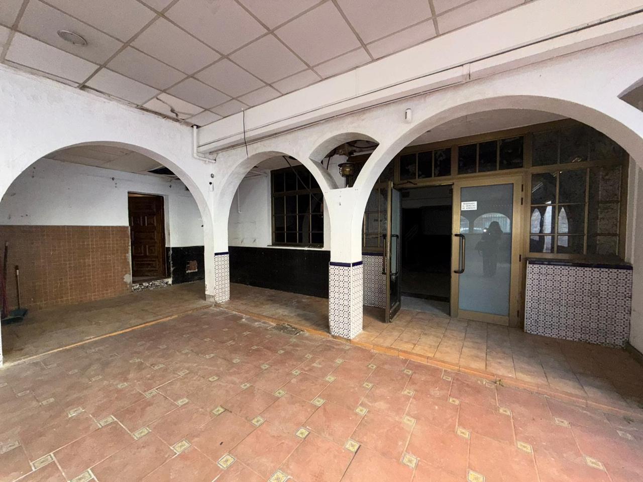 local en montcada-i-reixac · terra-nostra 1700€
