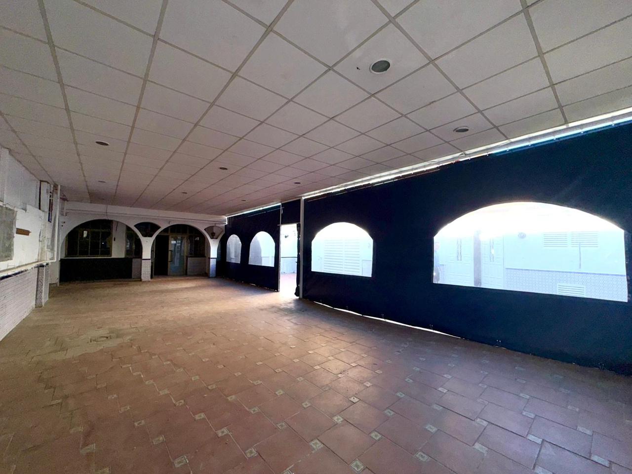 local en montcada-i-reixac · terra-nostra 1700€