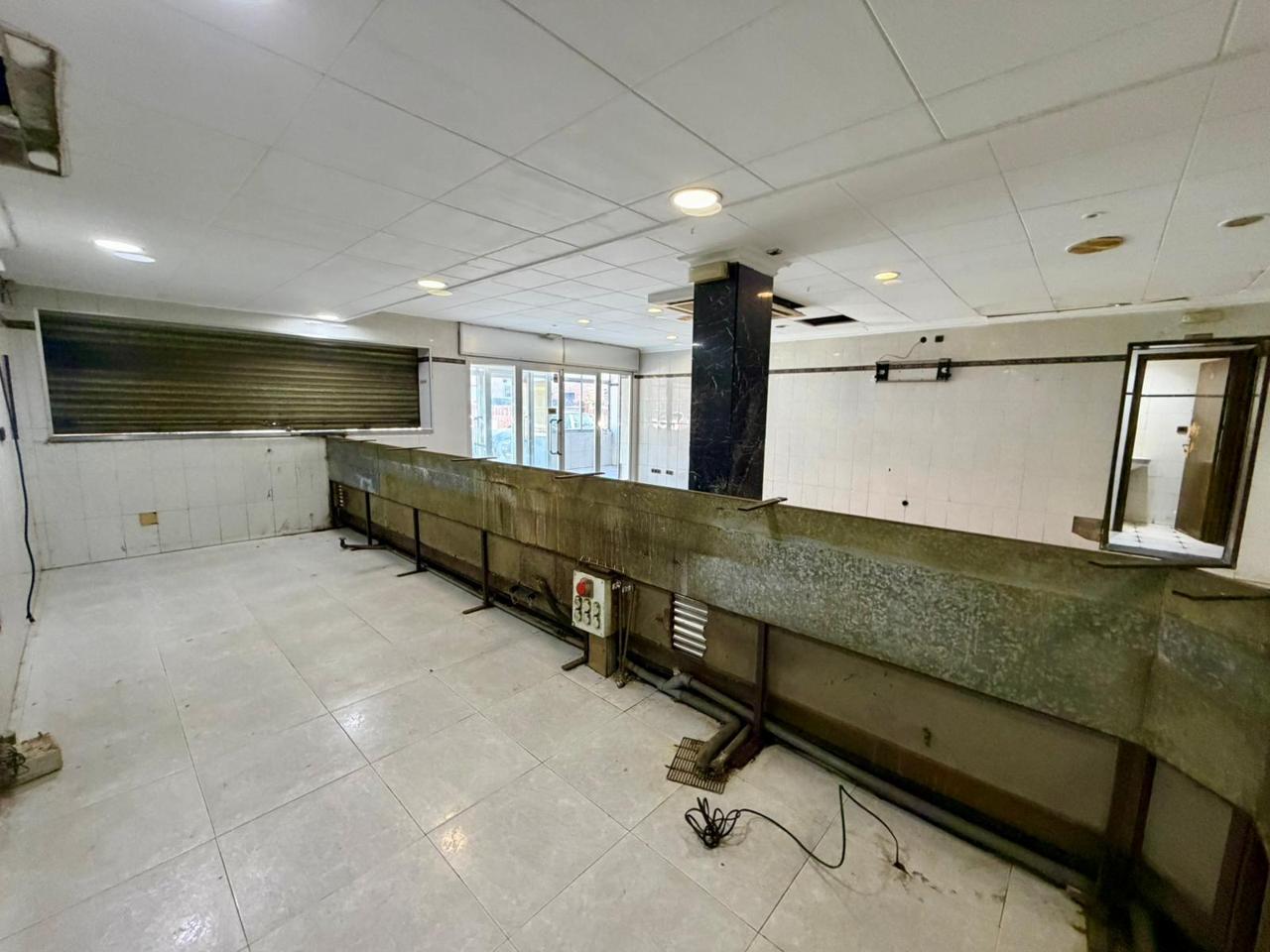 local en montcada-i-reixac · terra-nostra 1700€