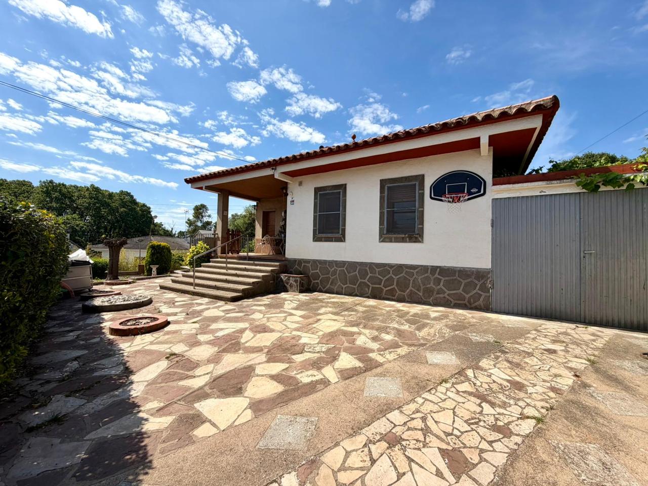 casa--chalet en can-falguera ·  315000€