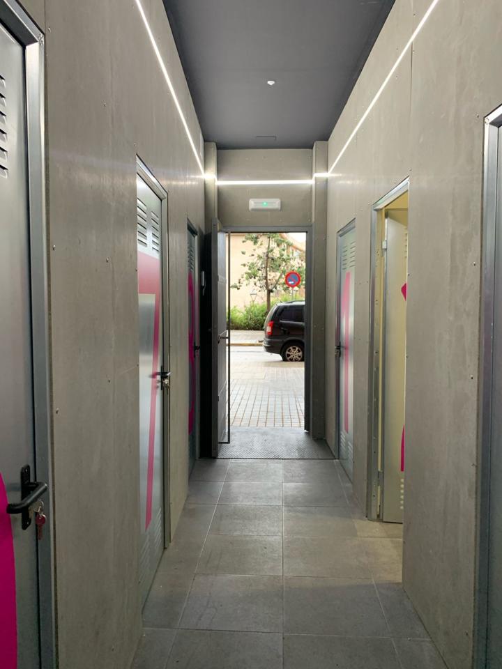 local en montcada-i-reixac · carrer-camelies-08110 117000€