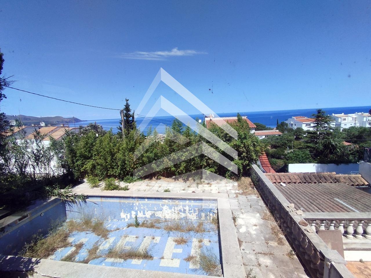 villas en llanca · carrer-ribagorca-17490 393000€