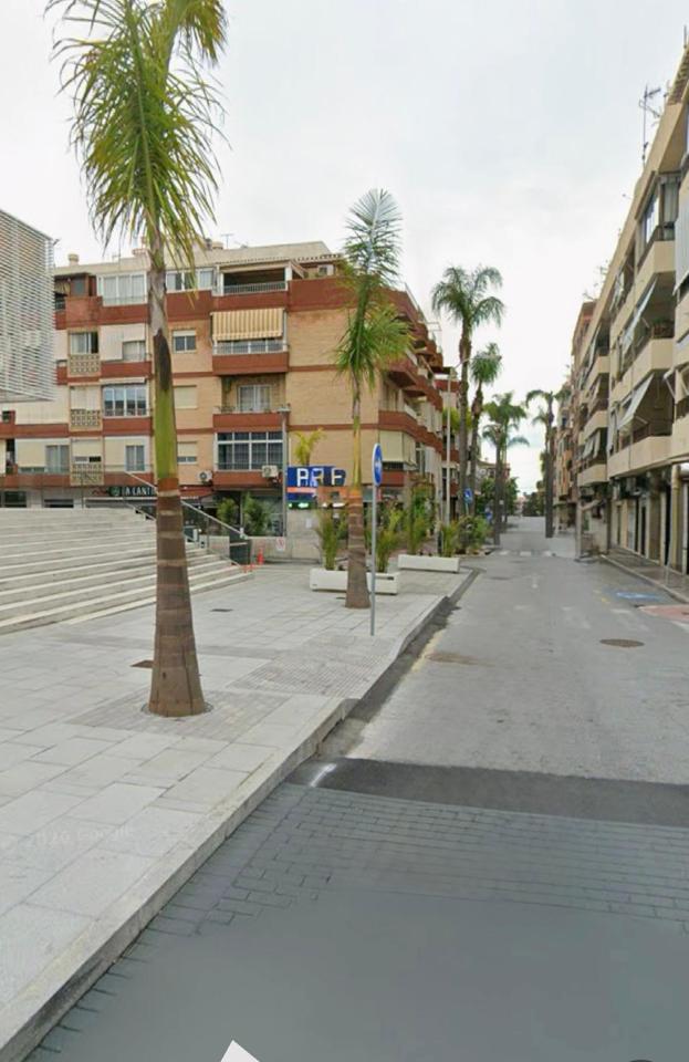 Local en venta en Granada