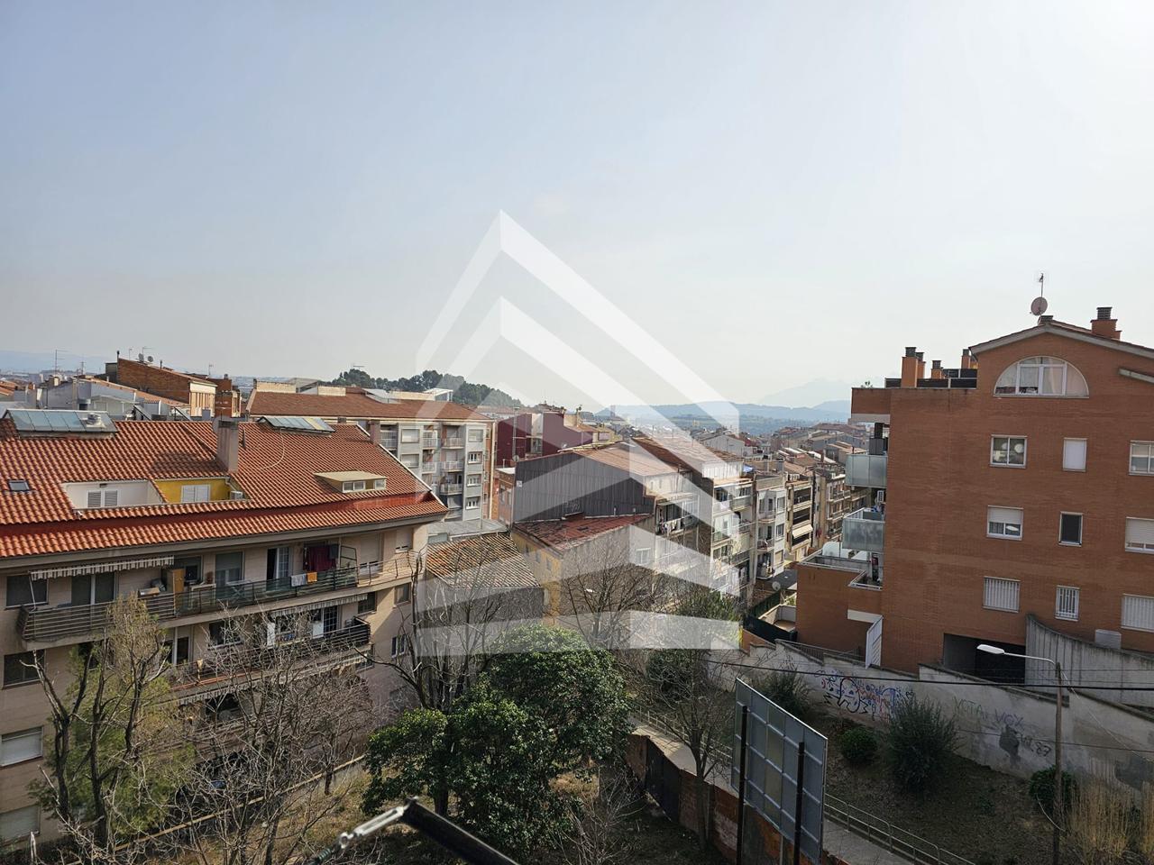 pisos en manresa · carrer-de-guillem-cata-08242 135000€
