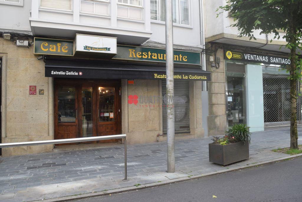 Local en Alfredo Brañas, Santiago de Compostela, A Coruña de 300 m2