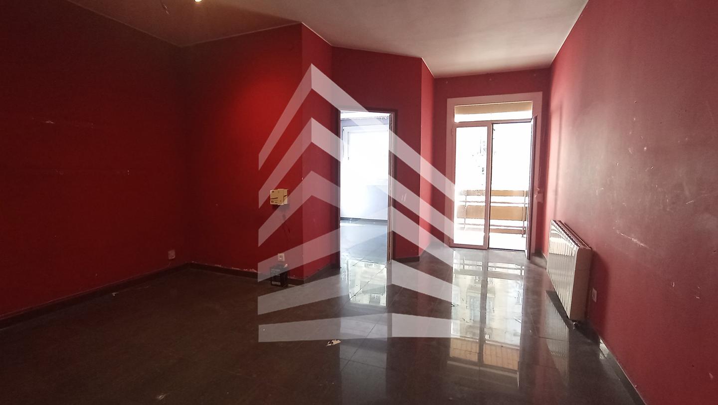 pisos en barcelona · carrer-de-valencia-08015 445050€