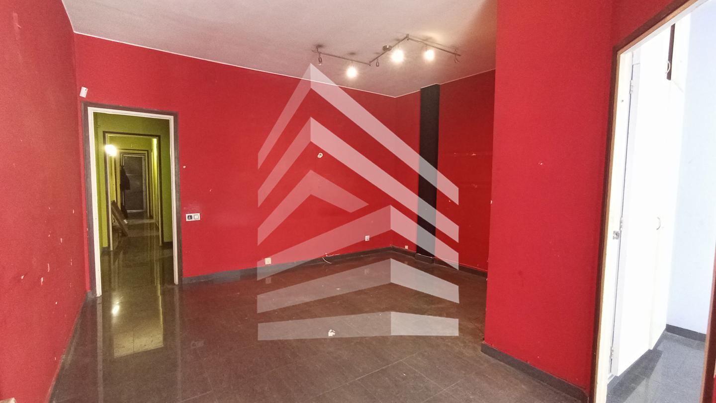 pisos en barcelona · carrer-de-valencia-08015 445050€