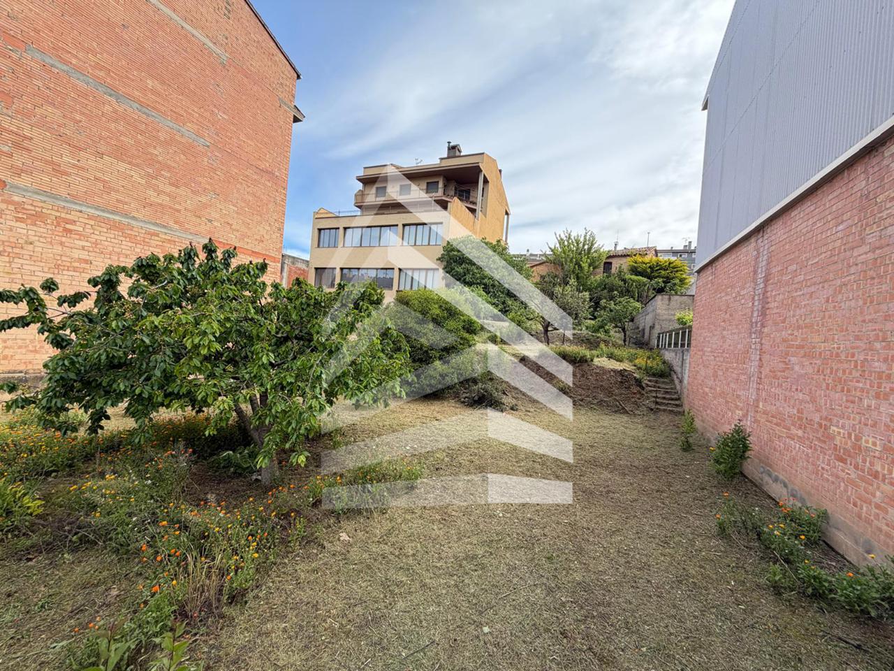 terrenos en solsona · carrer-bages-25280 75000€