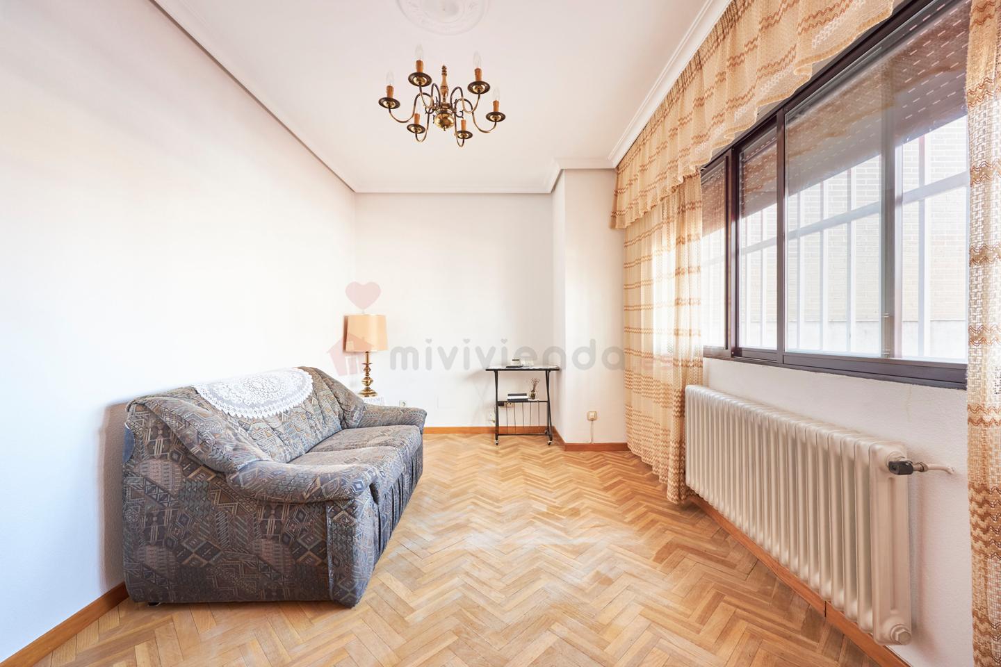 Piso en Calle del Lago Constanza, Madrid, Madrid de 80 m2