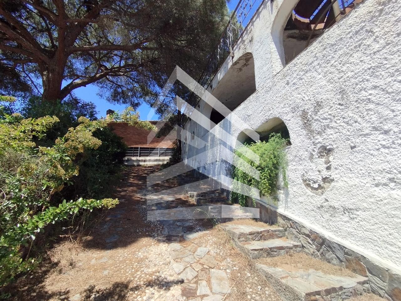 villas en sant-fost-de-campsentelles · carrer-antoni-gaudi-08105 436000€